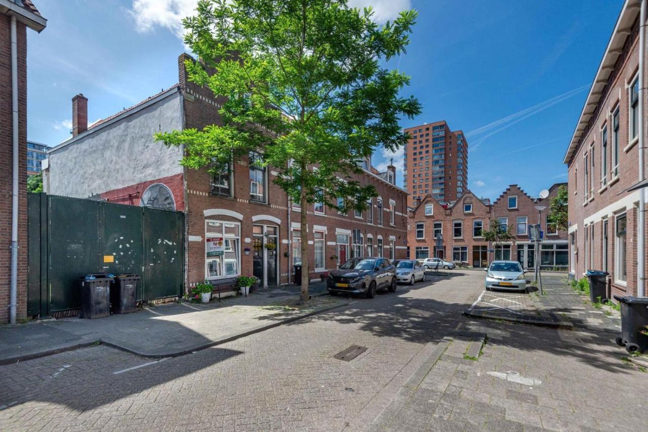 The Diesel Bed And Breakfast Rotterdam Exteriör bild