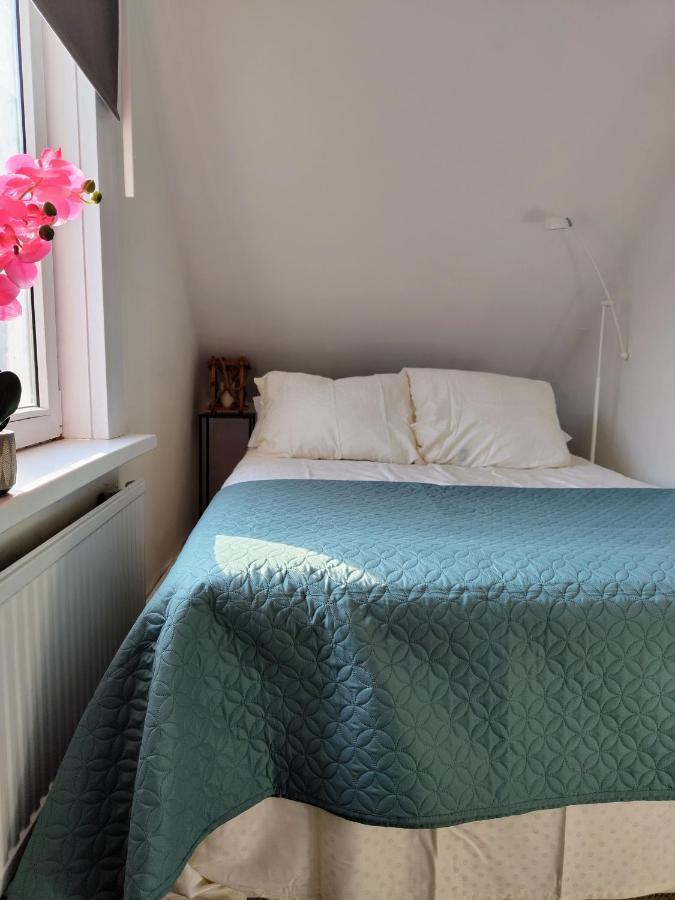 The Diesel Bed And Breakfast Rotterdam Exteriör bild