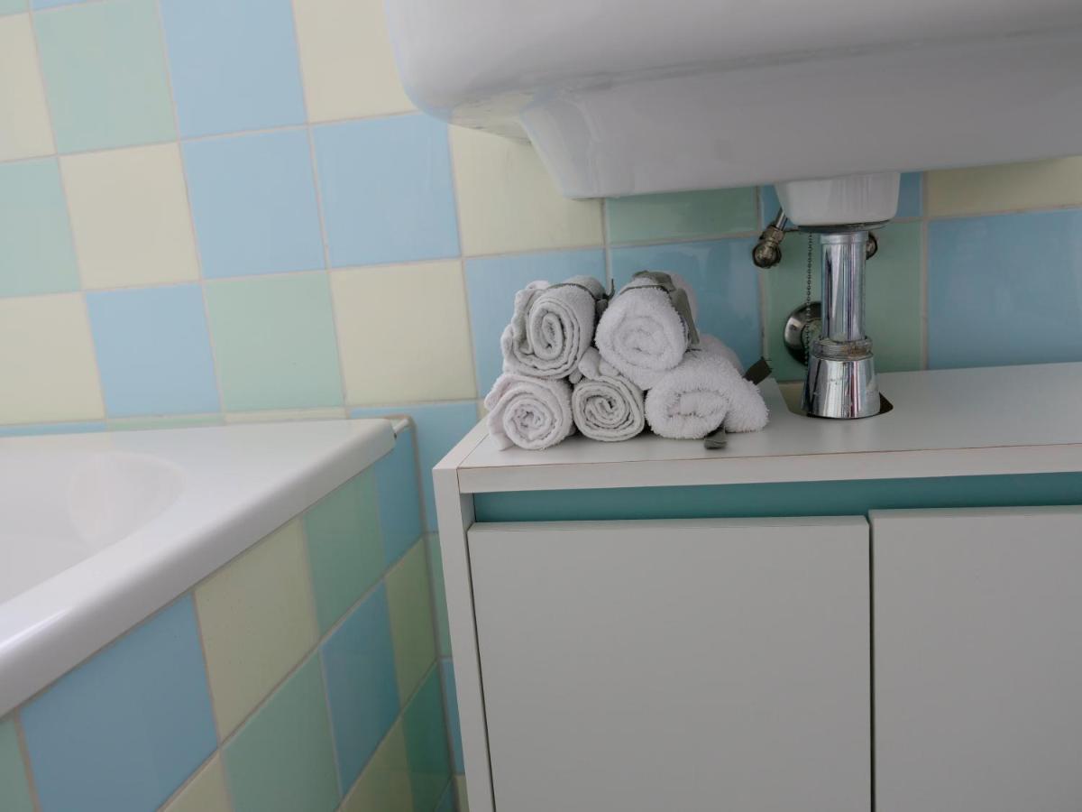 The Diesel Bed And Breakfast Rotterdam Exteriör bild